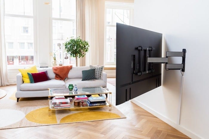 salón con soporte para tv