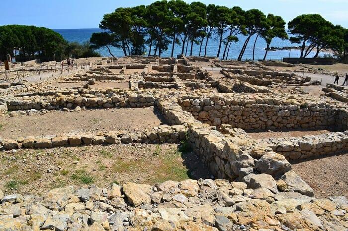 Vistas de las ruinas de Empuries en Cataluña