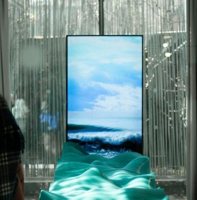 Faro Barcelona acoge la Exposición “Beyond The Plastic Wave” en su Showroom