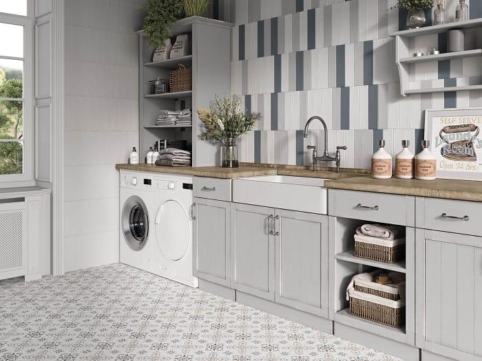 Cocina con azulejos geométricos de doble color