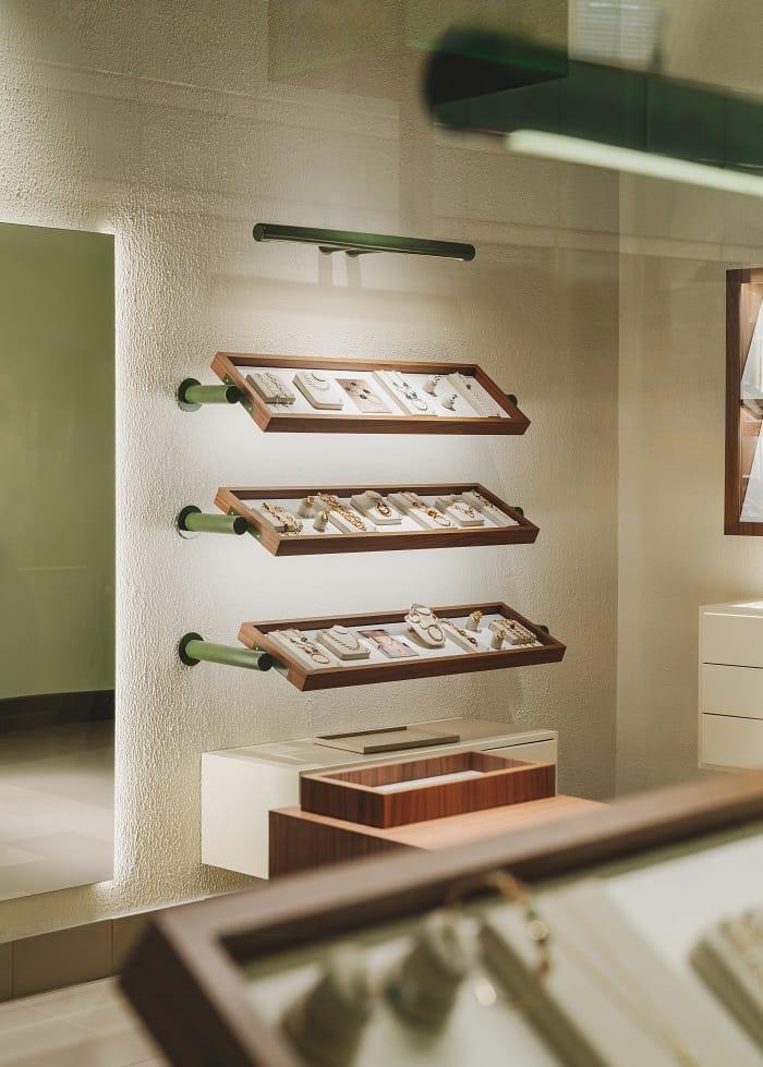 Muebles de madera con joyas de Vidal&Vidal