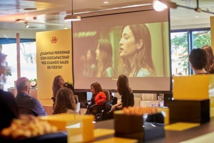 J&B apuesta por la inclusión de las personas con discapacidad en el ocio nocturno