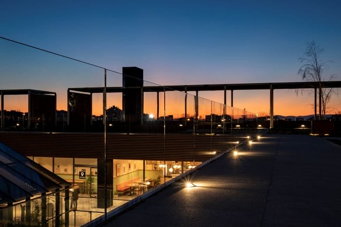 Seguridad y diseño, las claves de los 1500 metros de barandillas en Caleido