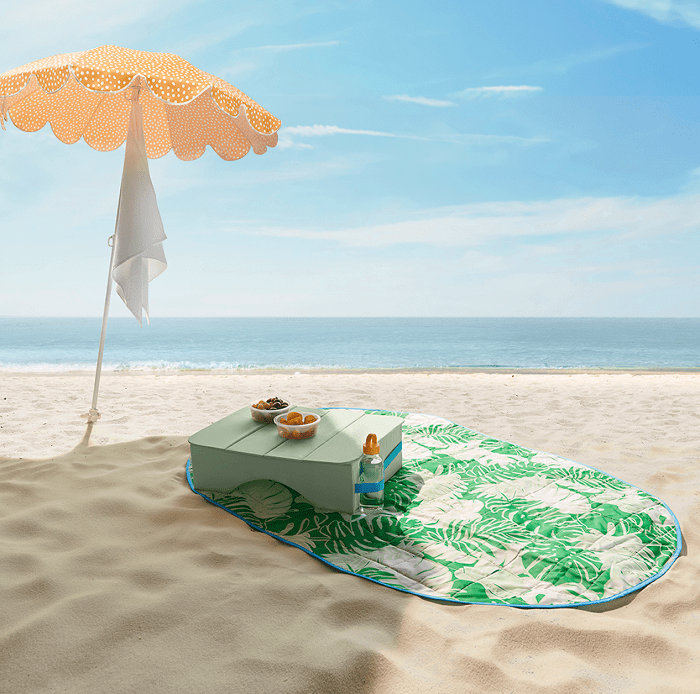 Artículos de Ikea en la playa