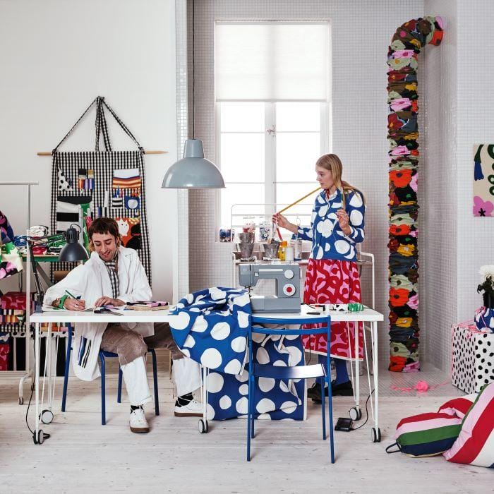 IKEA revela el rediseñado sillón POÄNG y el sofá KLIPPAN en la Semana del Diseño de Milán 2024