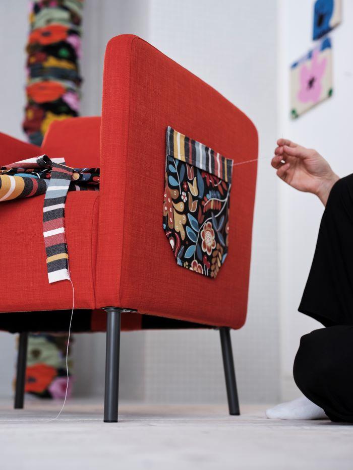 IKEA revela el rediseñado sillón POÄNG y el sofá KLIPPAN en la Semana del Diseño de Milán 2024