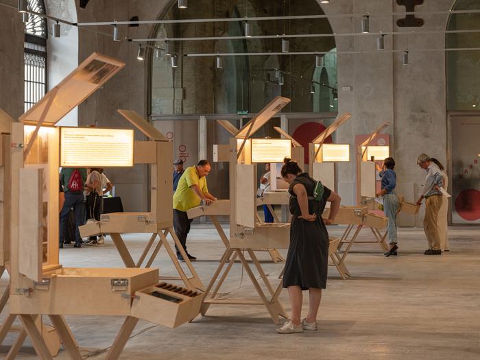 Exposición Me–dio Pla–zo, Real Fábrica de Artillería de Sevilla.