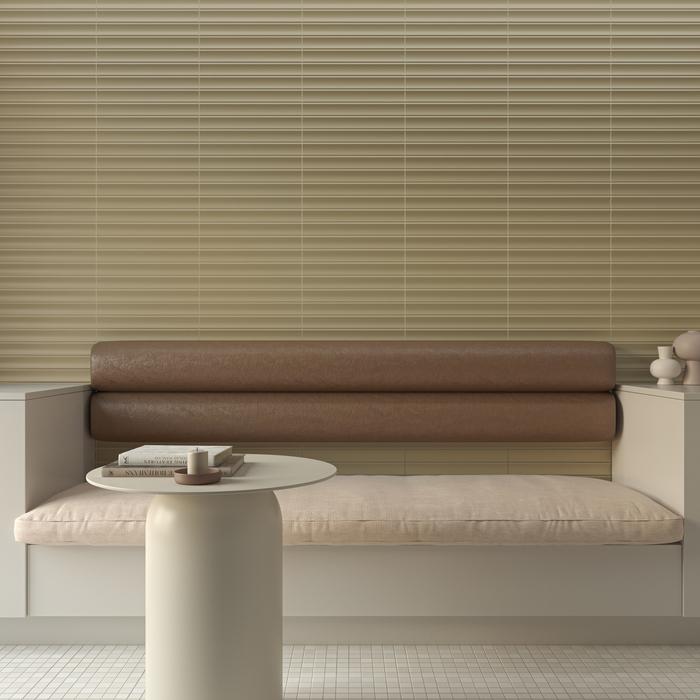 sofá con tonos marrones y beige