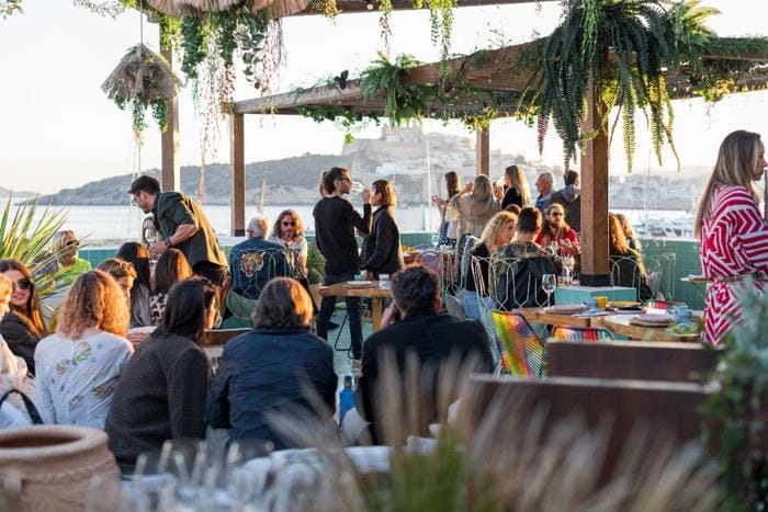 terraza en Ibiza en island hospitality