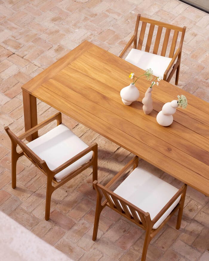 mesa comedor en el exterior