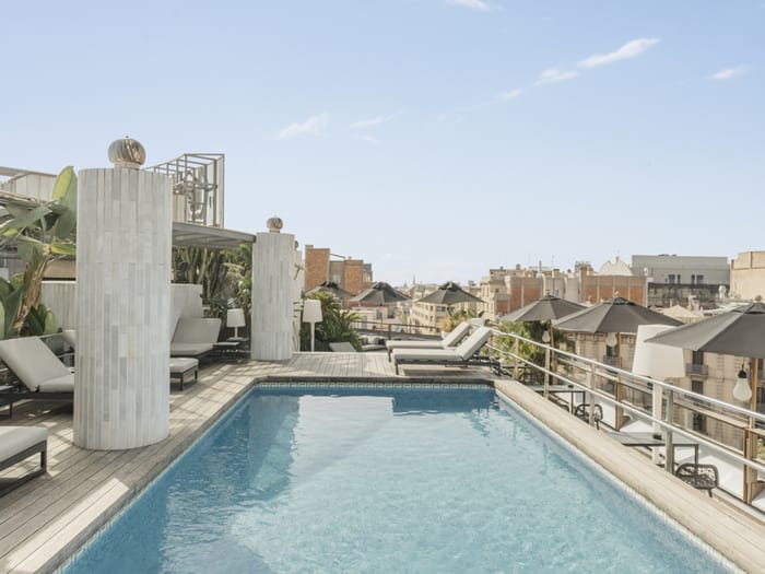 piscina en terraza de Claris