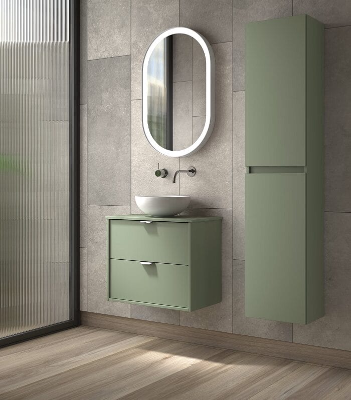 Mueble de baño de fondo reducido color verde con armario verde en baño mini