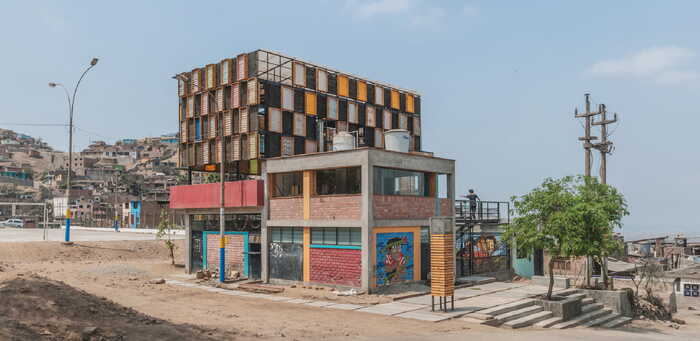 local en Comas, Lima Perú