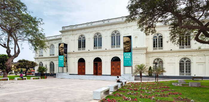 Museo en el Centro de Lima fachada