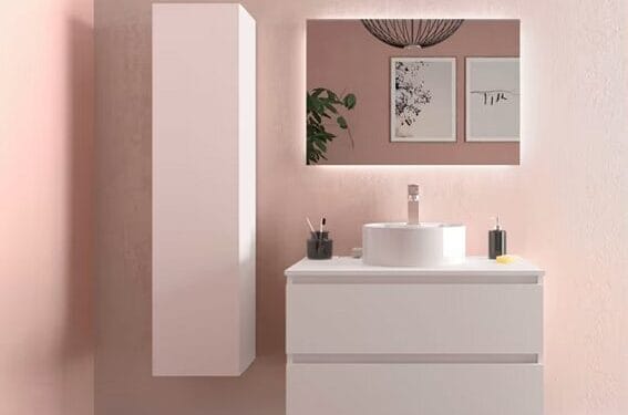 Cuarto de baño con mueble de baño moderno con armario a juego en color blanco