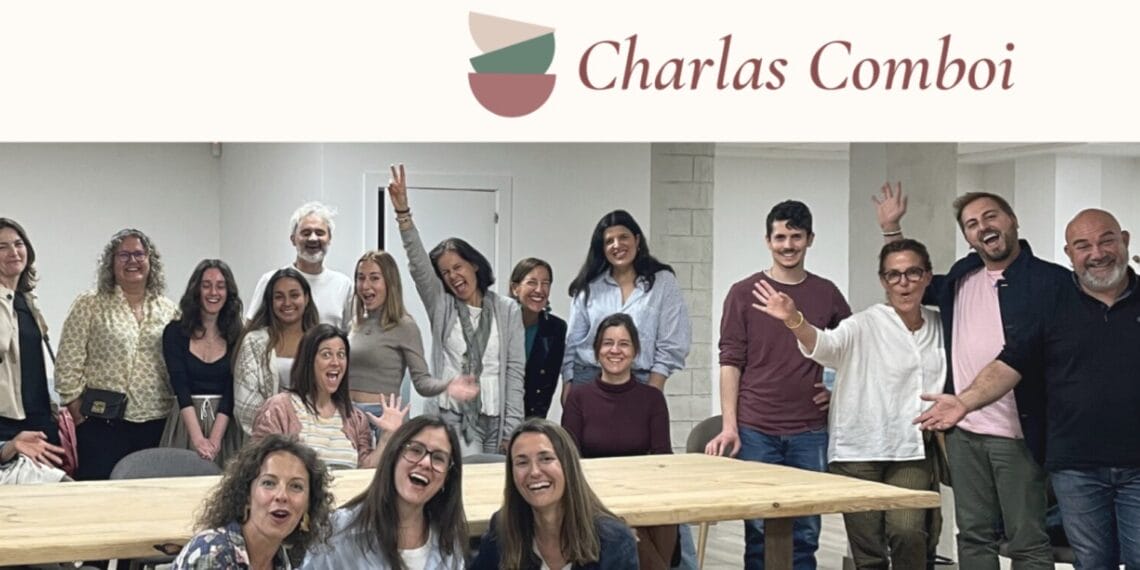 grupo de personas en networking