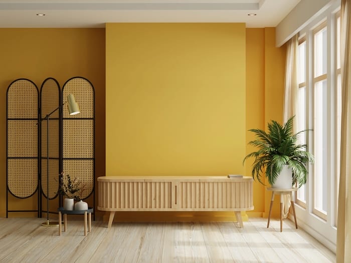 salon pared color mostaza