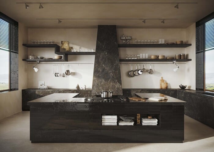 Interior contemporáneo diseñado por Charlotte Taylor con cerámica Marazzi en tonos neutros.